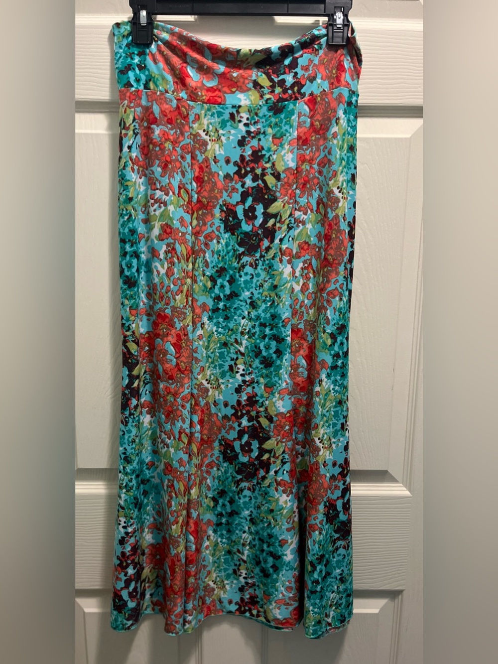 Avital & Co Jewelry BoHo Turquoise and Red Floral Maxi Skirt  Y2K look